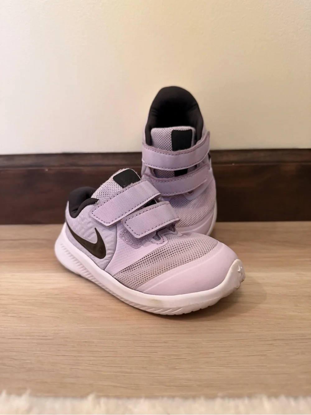 Nike Kids' Lavender Velcro Sneakers with Black Swoosh